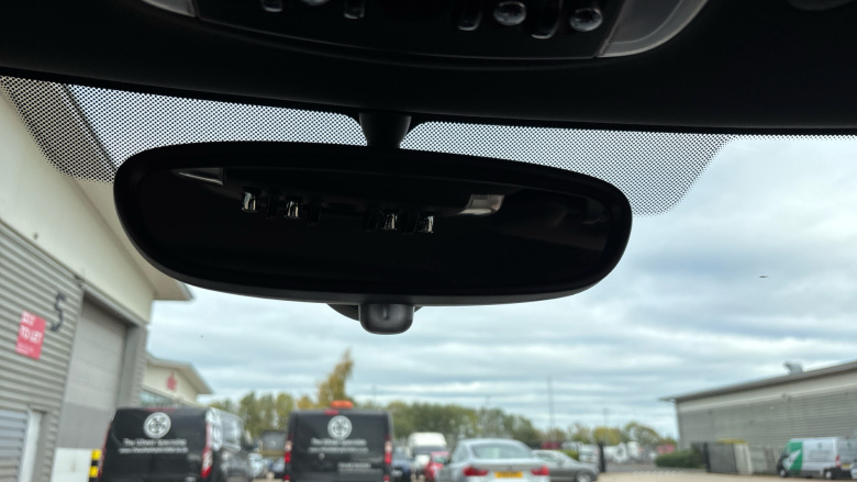 MINI Hatchback 2.0 Cooper S Exclusive 3dr Auto Petrol Hatchback